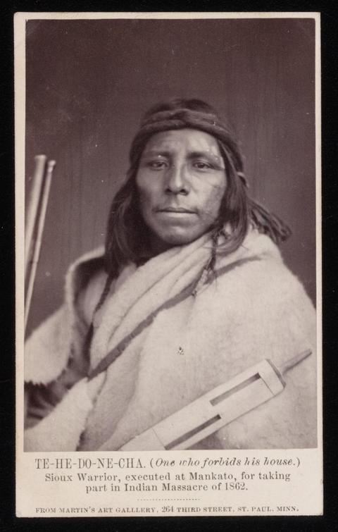 Te-he-do-ne-cha. (One who forbids his house.) Sioux warrior